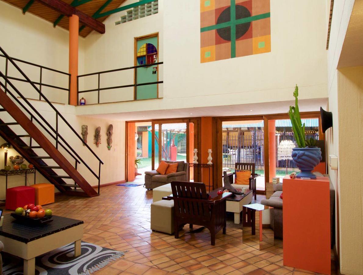 מפלי ויקטוריה Flatdog Lodge מראה חיצוני תמונה