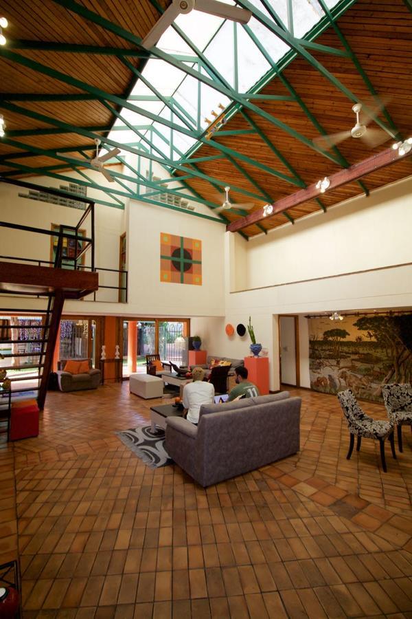 מפלי ויקטוריה Flatdog Lodge מראה חיצוני תמונה