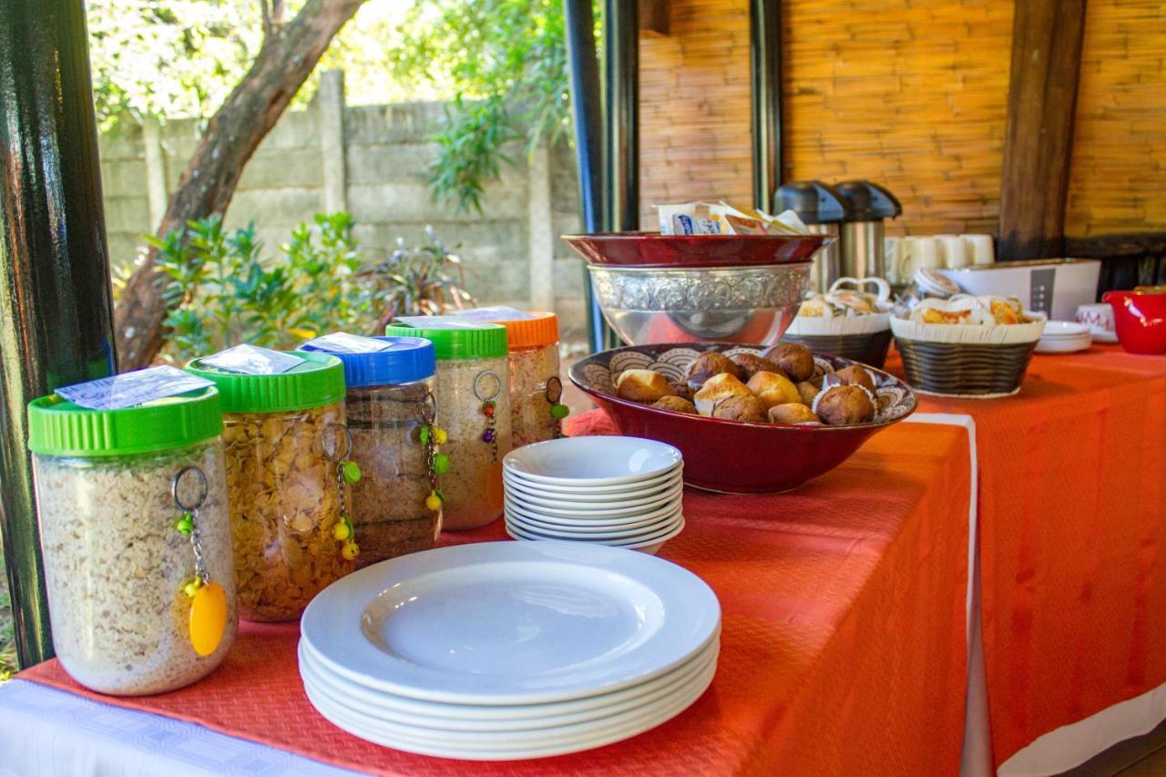 מפלי ויקטוריה Flatdog Lodge מראה חיצוני תמונה